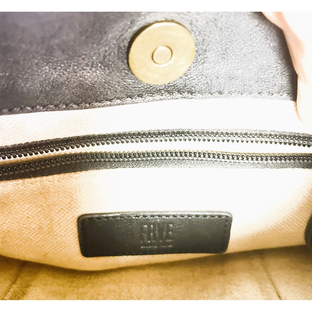 Frye Black Leather Cross Body Purse Pre-Owned 10" x9" - Picture 6 of 10